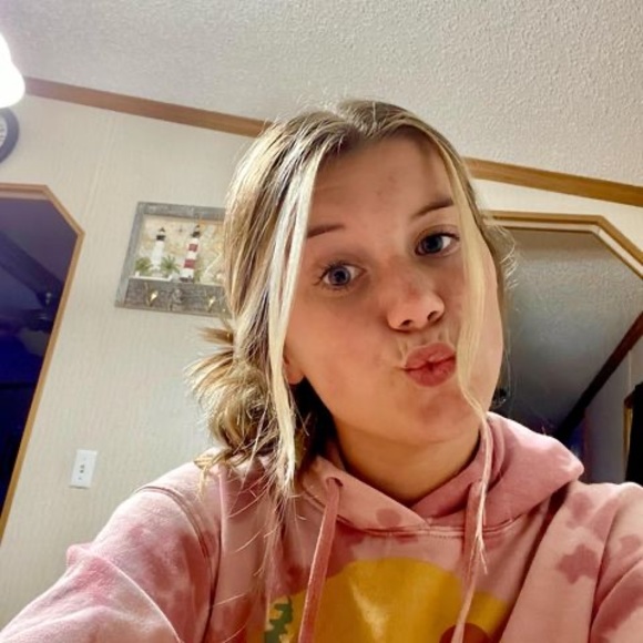 Meet your Posher, Riley - Picture 1 of 1